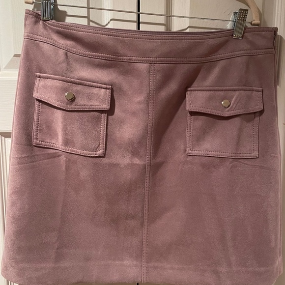LOFT Dresses & Skirts - Clearance 3/$12 or 4/$15 Loft Faux Suede Skirt